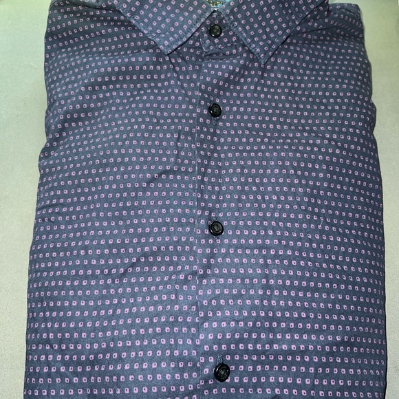 Long sleeve button up - Picture 2 of 3